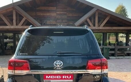 Toyota Land Cruiser 200, 2021 год, 9 700 000 рублей, 8 фотография