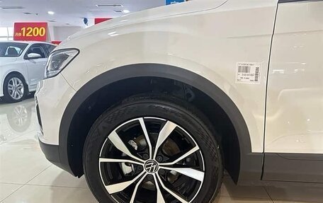 Volkswagen T-Roc I, 2025 год, 2 630 000 рублей, 26 фотография