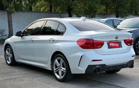 BMW 1 серия, 2022 год, 1 900 000 рублей, 5 фотография