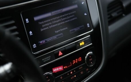 Mitsubishi Outlander III рестайлинг 3, 2019 год, 2 170 000 рублей, 14 фотография