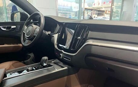 Volvo XC60 II, 2025 год, 4 600 000 рублей, 13 фотография