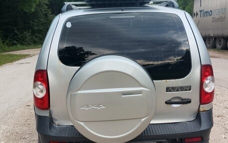 Chevrolet Niva I рестайлинг, 2009 год, 350 000 рублей, 2 фотография