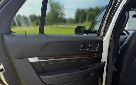 Ford Explorer VI, 2017 год, 2 680 000 рублей, 11 фотография