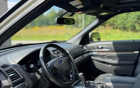 Ford Explorer VI, 2017 год, 2 680 000 рублей, 17 фотография