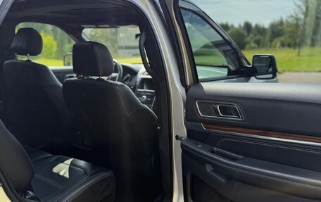Ford Explorer VI, 2017 год, 2 680 000 рублей, 14 фотография