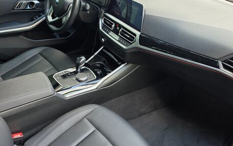 BMW 3 серия, 2021 год, 2 999 900 рублей, 9 фотография