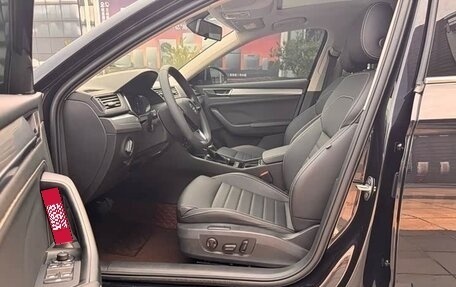 Skoda Superb III рестайлинг, 2023 год, 2 660 000 рублей, 5 фотография