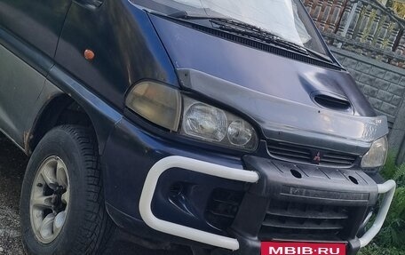Mitsubishi Delica IV, 1996 год, 550 000 рублей, 3 фотография