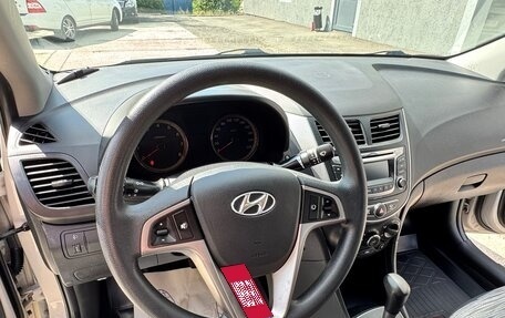 Hyundai Solaris II рестайлинг, 2015 год, 1 100 000 рублей, 22 фотография