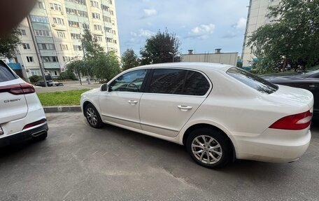 Skoda Superb III рестайлинг, 2012 год, 995 000 рублей, 5 фотография