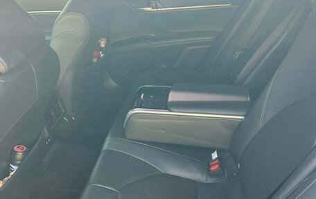 Toyota Camry, 2019 год, 2 750 000 рублей, 10 фотография