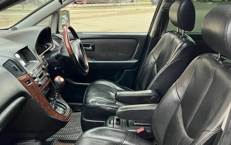 Toyota Harrier, 2002 год, 750 000 рублей, 16 фотография