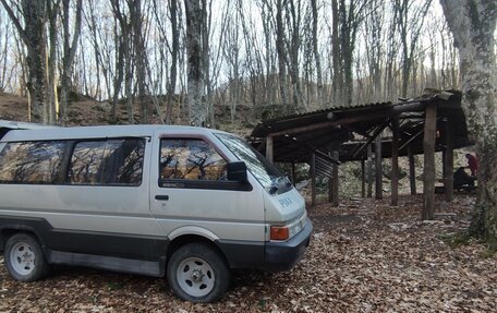 Nissan Largo III (W30), 1990 год, 400 000 рублей, 1 фотография