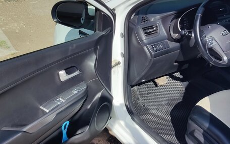 KIA Rio III рестайлинг, 2016 год, 1 300 000 рублей, 24 фотография