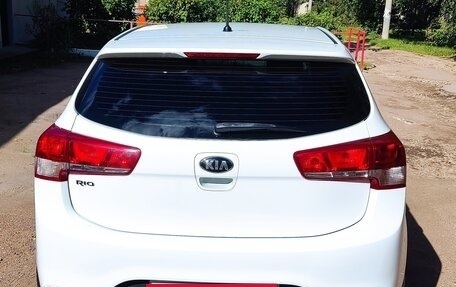 KIA Rio III рестайлинг, 2016 год, 1 300 000 рублей, 27 фотография