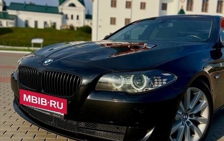 BMW 5 серия, 2012 год, 2 400 000 рублей, 4 фотография