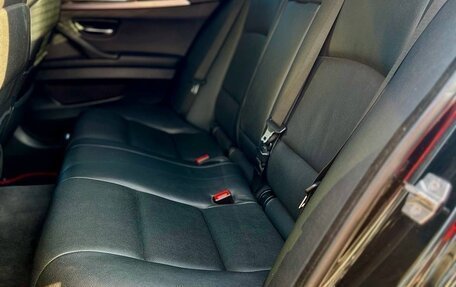 BMW 5 серия, 2012 год, 2 400 000 рублей, 31 фотография