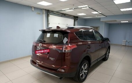 Toyota RAV4, 2018 год, 2 549 000 рублей, 3 фотография