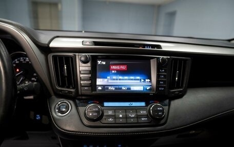 Toyota RAV4, 2018 год, 2 549 000 рублей, 13 фотография