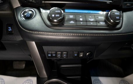 Toyota RAV4, 2018 год, 2 549 000 рублей, 14 фотография