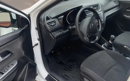 KIA Rio III рестайлинг, 2015 год, 900 000 рублей, 5 фотография