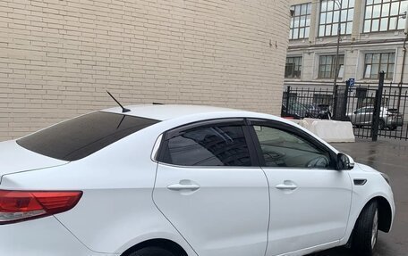 KIA Rio III рестайлинг, 2015 год, 900 000 рублей, 3 фотография