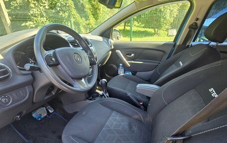 Renault Sandero II рестайлинг, 2015 год, 800 000 рублей, 17 фотография