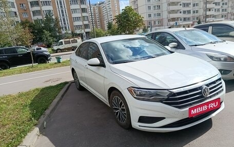 Volkswagen Jetta VII, 2021 год, 1 850 000 рублей, 2 фотография