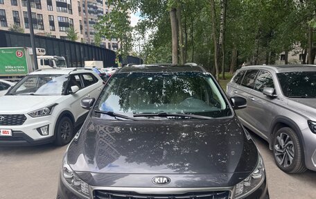 KIA Carnival III, 2019 год, 2 800 000 рублей, 7 фотография