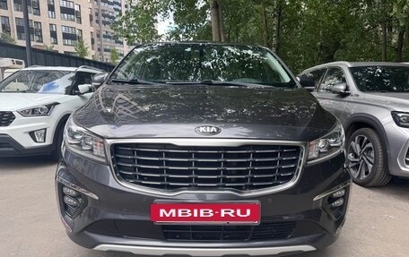 KIA Carnival III, 2019 год, 2 800 000 рублей, 6 фотография