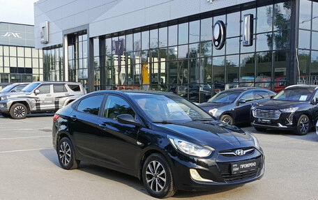 Hyundai Solaris II рестайлинг, 2012 год, 716 000 рублей, 3 фотография