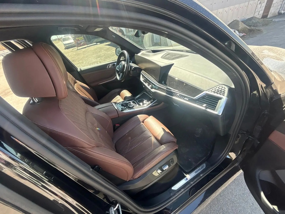 BMW X7 G07, 2022 год, 13 480 000 рублей, 6 фотография