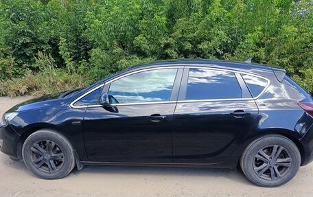 Opel Astra J, 2010 год, 800 000 рублей, 8 фотография