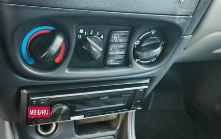 Nissan Almera, 2000 год, 175 000 рублей, 11 фотография