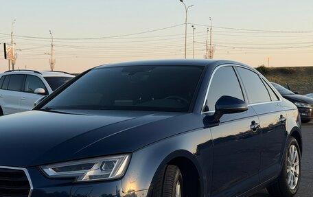 Audi A4, 2017 год, 2 300 000 рублей, 4 фотография