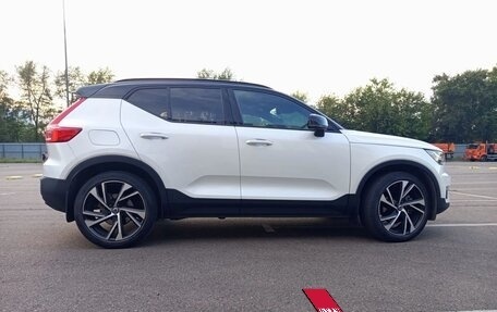 Volvo XC40 I, 2021 год, 3 300 000 рублей, 5 фотография