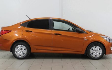 Hyundai Solaris II рестайлинг, 2015 год, 780 000 рублей, 5 фотография