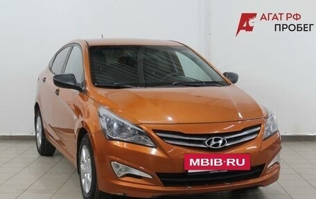 Hyundai Solaris II рестайлинг, 2015 год, 780 000 рублей, 3 фотография
