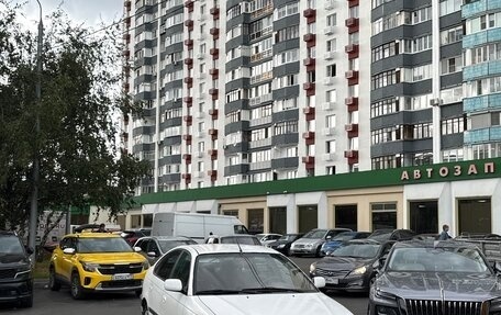 Toyota Avensis III рестайлинг, 1998 год, 189 000 рублей, 1 фотография