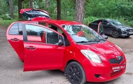 Toyota Yaris III рестайлинг, 2008 год, 430 000 рублей, 7 фотография