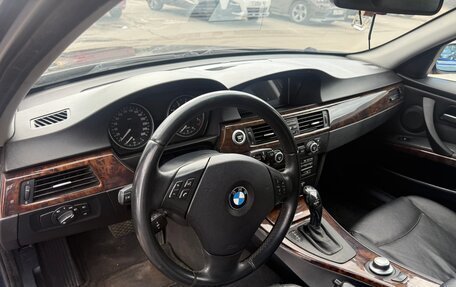 BMW 3 серия, 2007 год, 1 150 000 рублей, 15 фотография