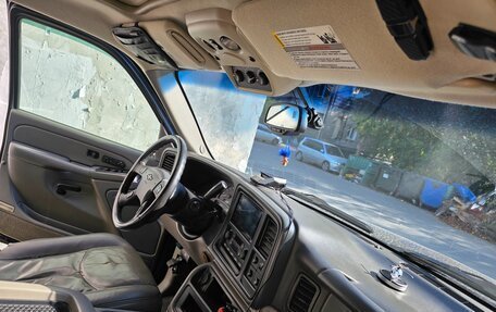Chevrolet Tahoe II, 2005 год, 1 350 000 рублей, 25 фотография