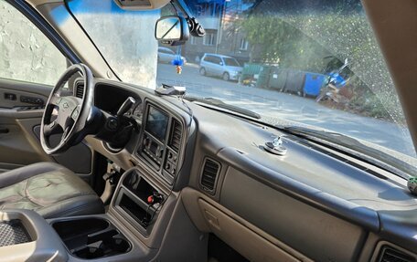 Chevrolet Tahoe II, 2005 год, 1 350 000 рублей, 26 фотография