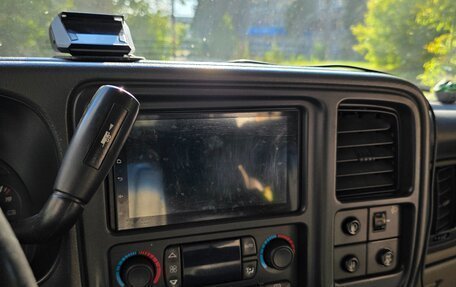 Chevrolet Tahoe II, 2005 год, 1 350 000 рублей, 33 фотография