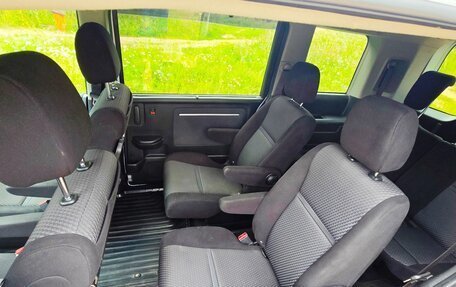 Honda Stepwgn IV, 2017 год, 1 690 000 рублей, 4 фотография