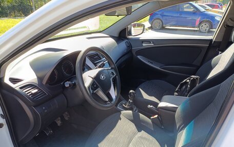 Hyundai Solaris II рестайлинг, 2014 год, 635 000 рублей, 26 фотография