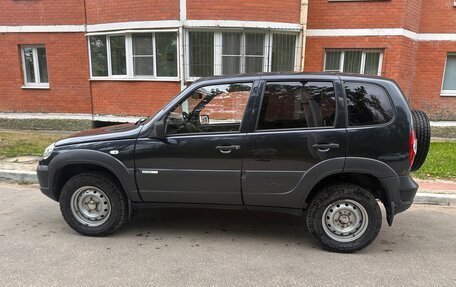 Chevrolet Niva I рестайлинг, 2011 год, 450 000 рублей, 4 фотография