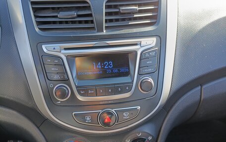 Hyundai Solaris II рестайлинг, 2014 год, 635 000 рублей, 31 фотография