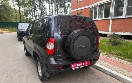 Chevrolet Niva I рестайлинг, 2011 год, 450 000 рублей, 3 фотография