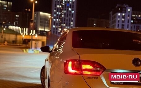 Volkswagen Jetta VI, 2013 год, 1 000 000 рублей, 7 фотография